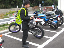 �o�C�N