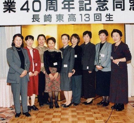 1�g