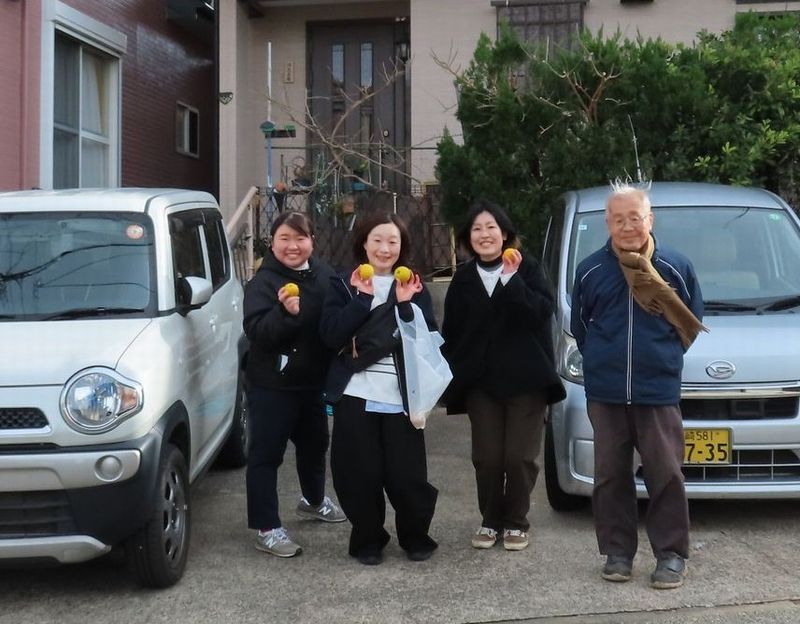 �䂪�Ƃ̑O�ŋL�O�ʐ^